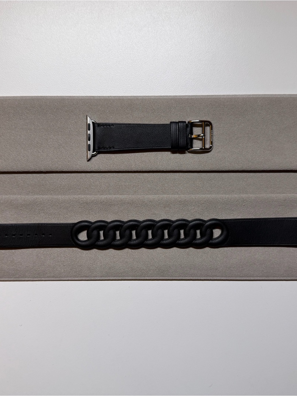 Apple Watch Hermès 41mm Noir Gourmette Double Tour (MPKE3AM/A)